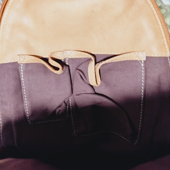 Chaos Leather Collection Backpack Shoulder Bag - Picture 7 of 11